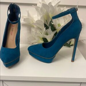 JustFab Women's Blue Platform Heels